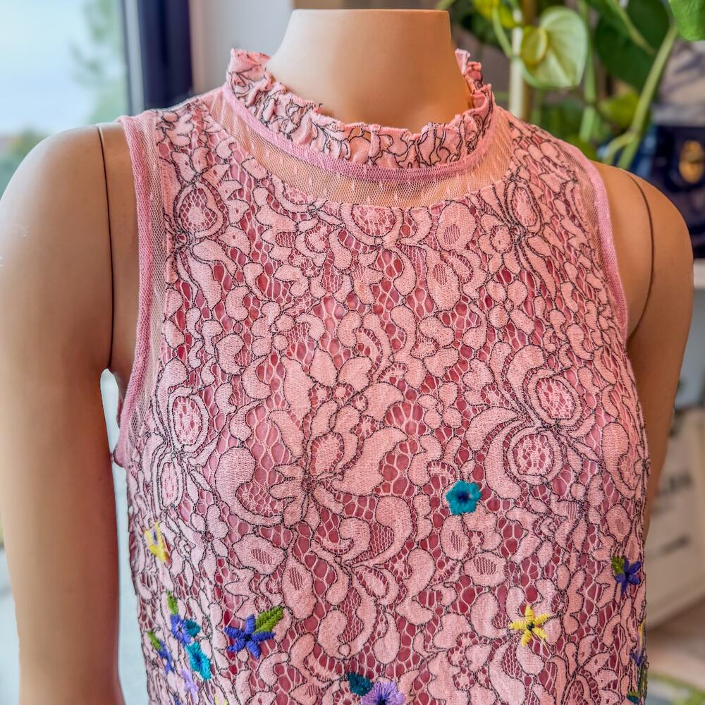 BluHeaven Pink Floral Embroidered Lace Sleeveless Top High Ruffled Neck,  Small - Picture 2 of 10